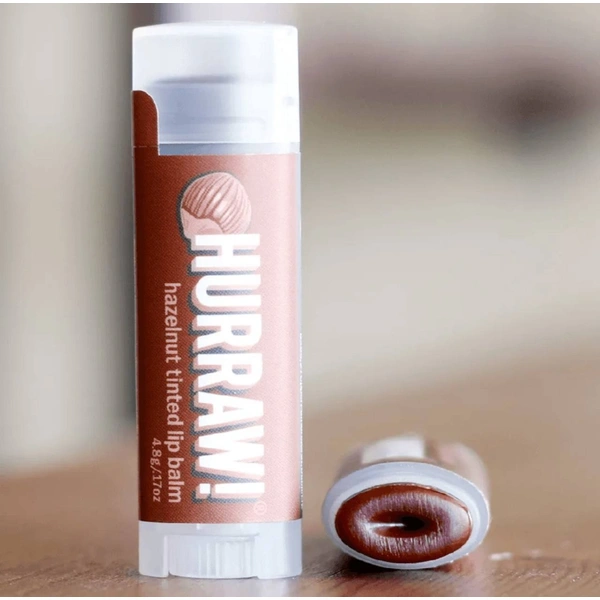 Бальзам для губ з ароматом горіху