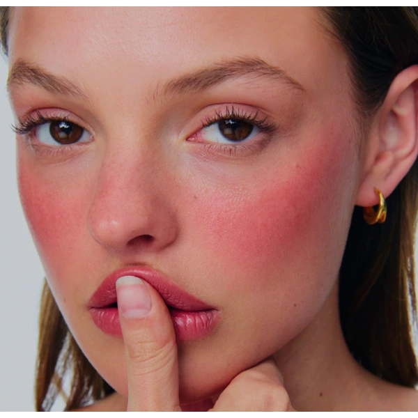 Кремові румяна для обличчя в стіку