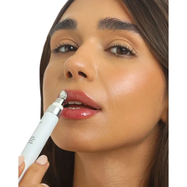 Блиск-плампер для губ