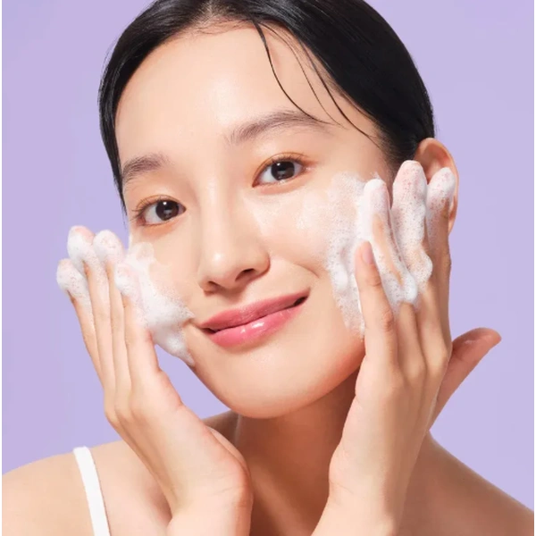М’яка пінка для очищення шкіри