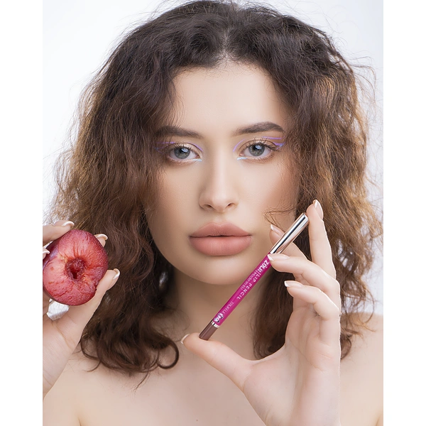 Кремовий олівець для губ