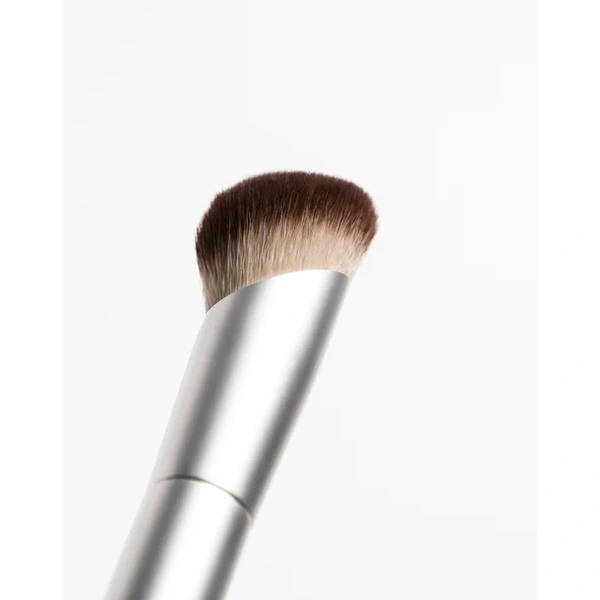 Пензлик для рум'ян чи контурингу