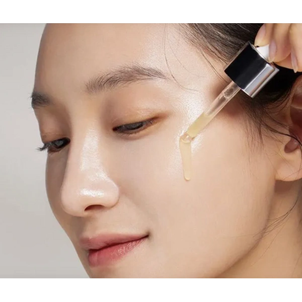 Освітлювальна сироватка з вітаміном C