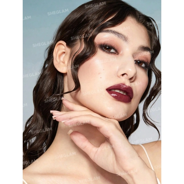 Зволожувальний блиск-плампер для губ