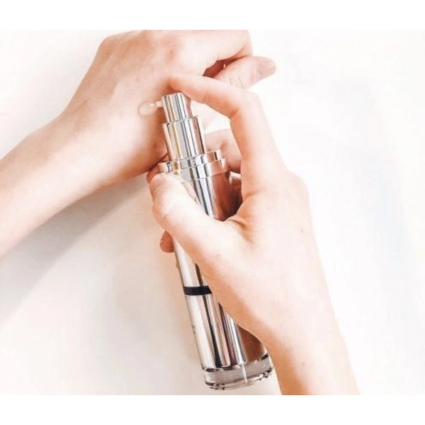 Антивікова сироватка з пептидами та вітаміном U