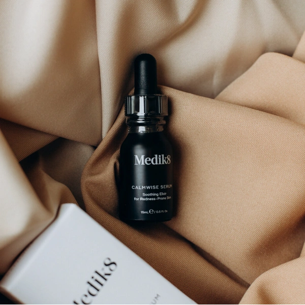 Заспокійлива сироватка проти почервонінь