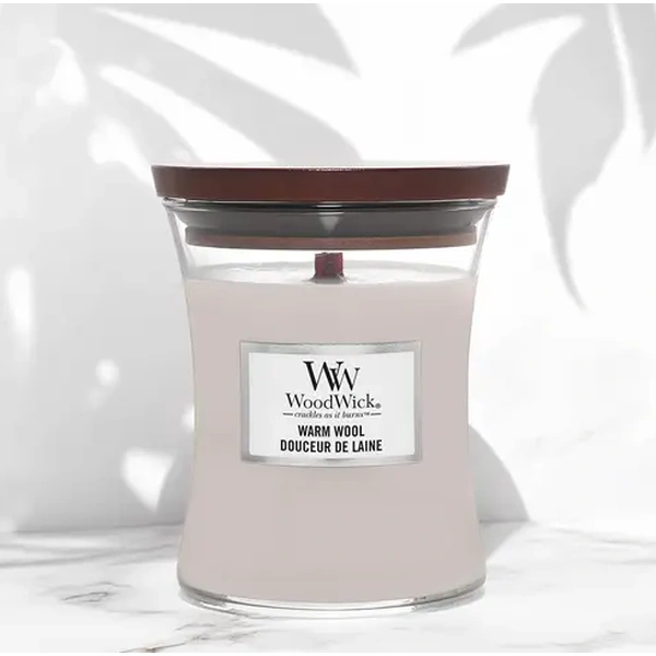 Ароматична свічка з ароматом теплої шерсті