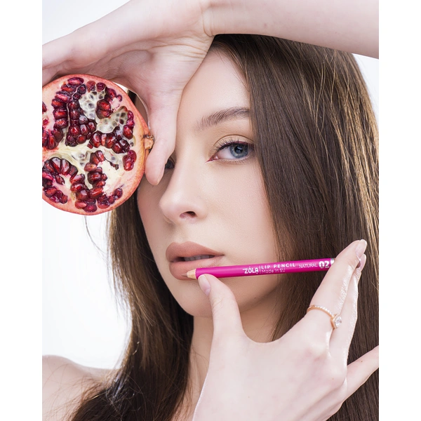 Кремовий олівець для губ