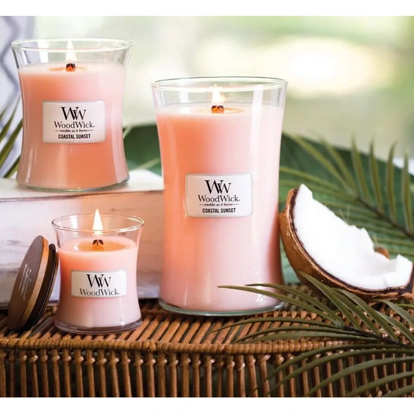 Ароматична свічка з ароматом цитрусових, кокоса і ванілі