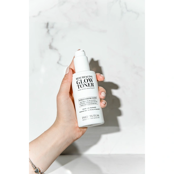 Відлущувальний тонер із гліколевою кислотою