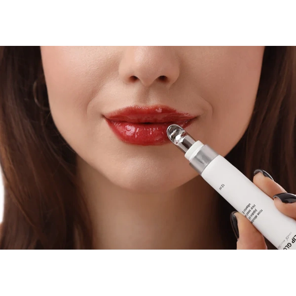 Блиск-плампер для губ